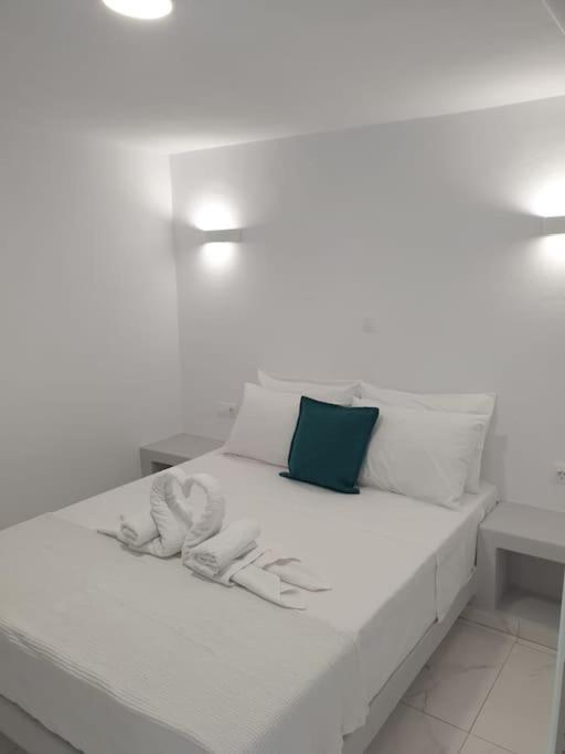 Hh Bay Apartment โลการาส ภายนอก รูปภาพ