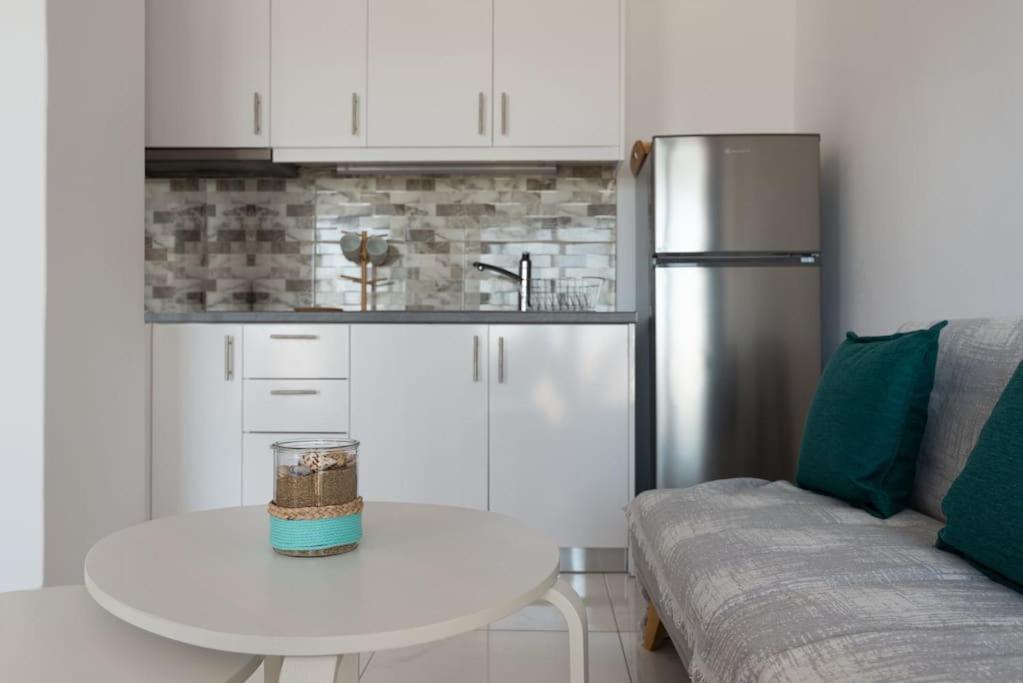 Hh Bay Apartment โลการาส ภายนอก รูปภาพ